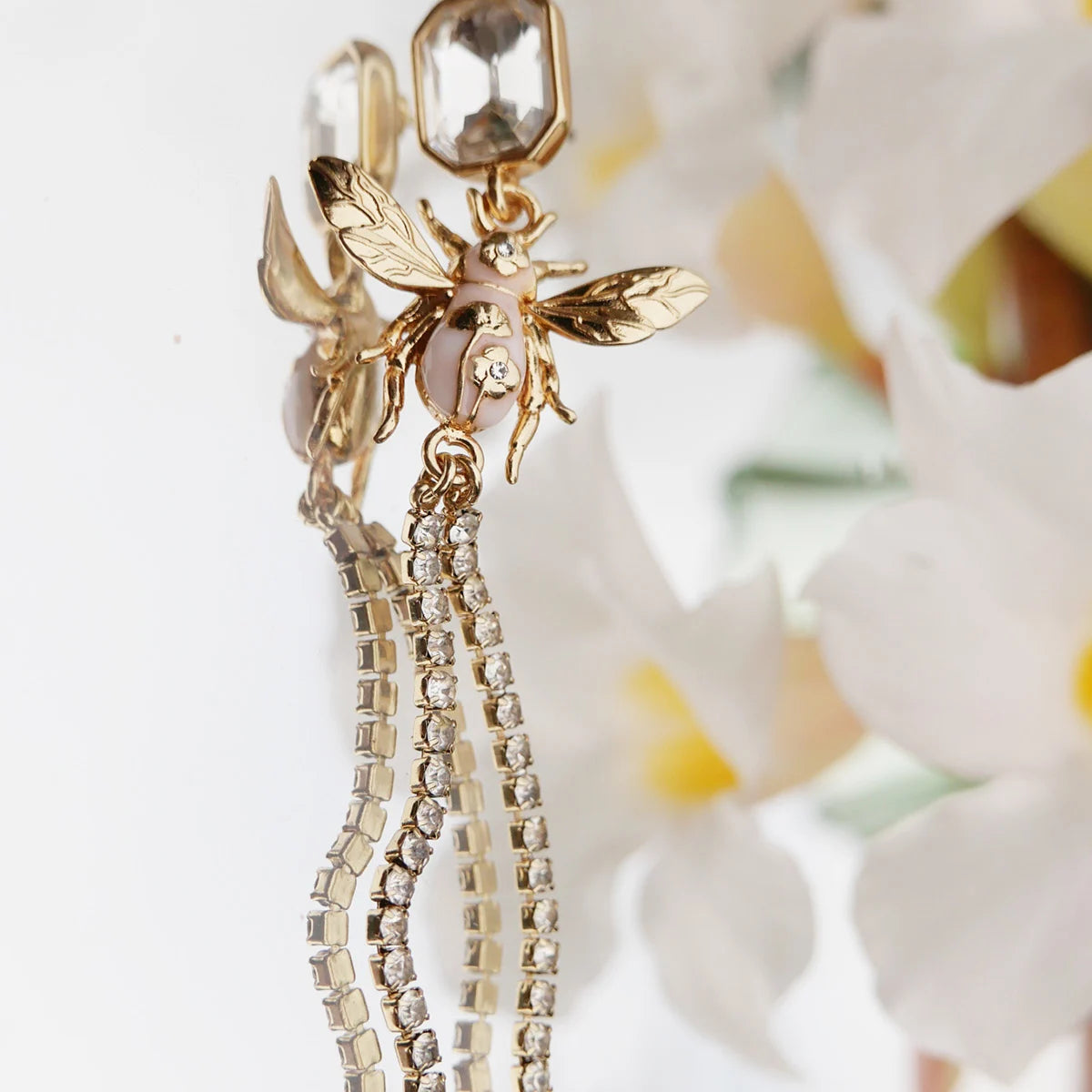 A&C Oslo - Långa örhängen, Floral Bee