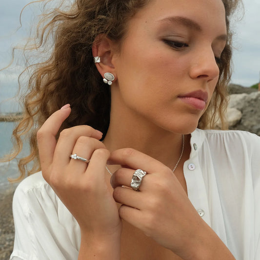 A&C Oslo - Örhängen med vit sten, Organic S